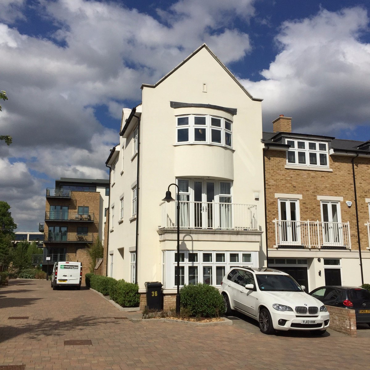 crsrendering's tweet image. Revisit this week and 5 years later @StoLtd lotusan #render system is still looking fresh #rendering #southeast #Construction