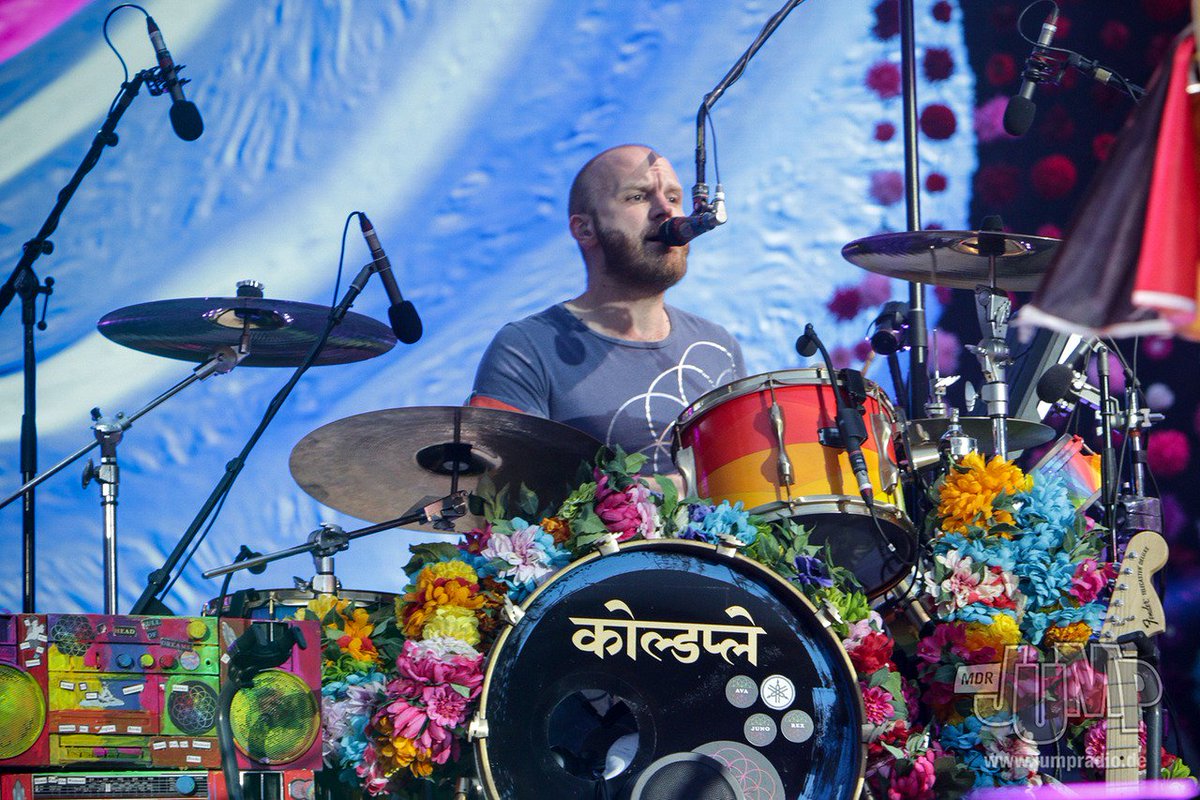 Will Champion Fan Account on Instagram: “Okay for something more light  today, here's a great picture of Will by his drum set during Mylo Xyloto  (it's also … en 2023