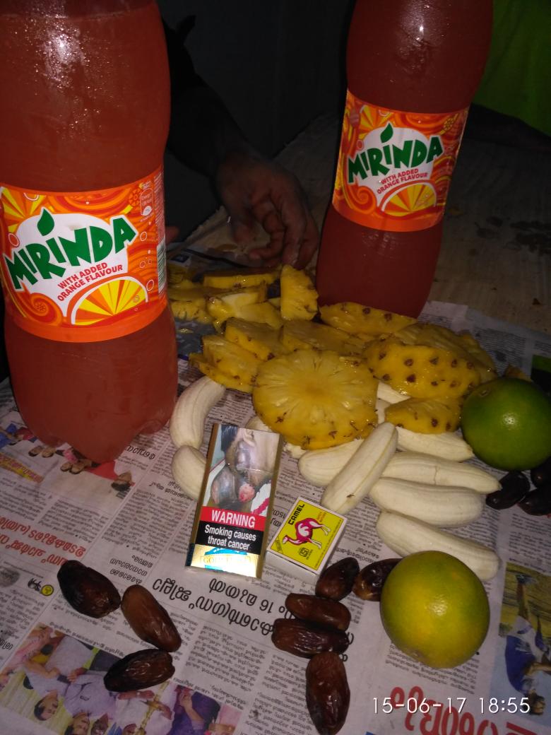 Umar05032070's tweet photo. Iftaar party https://t.co/vcVLlbxVTP
