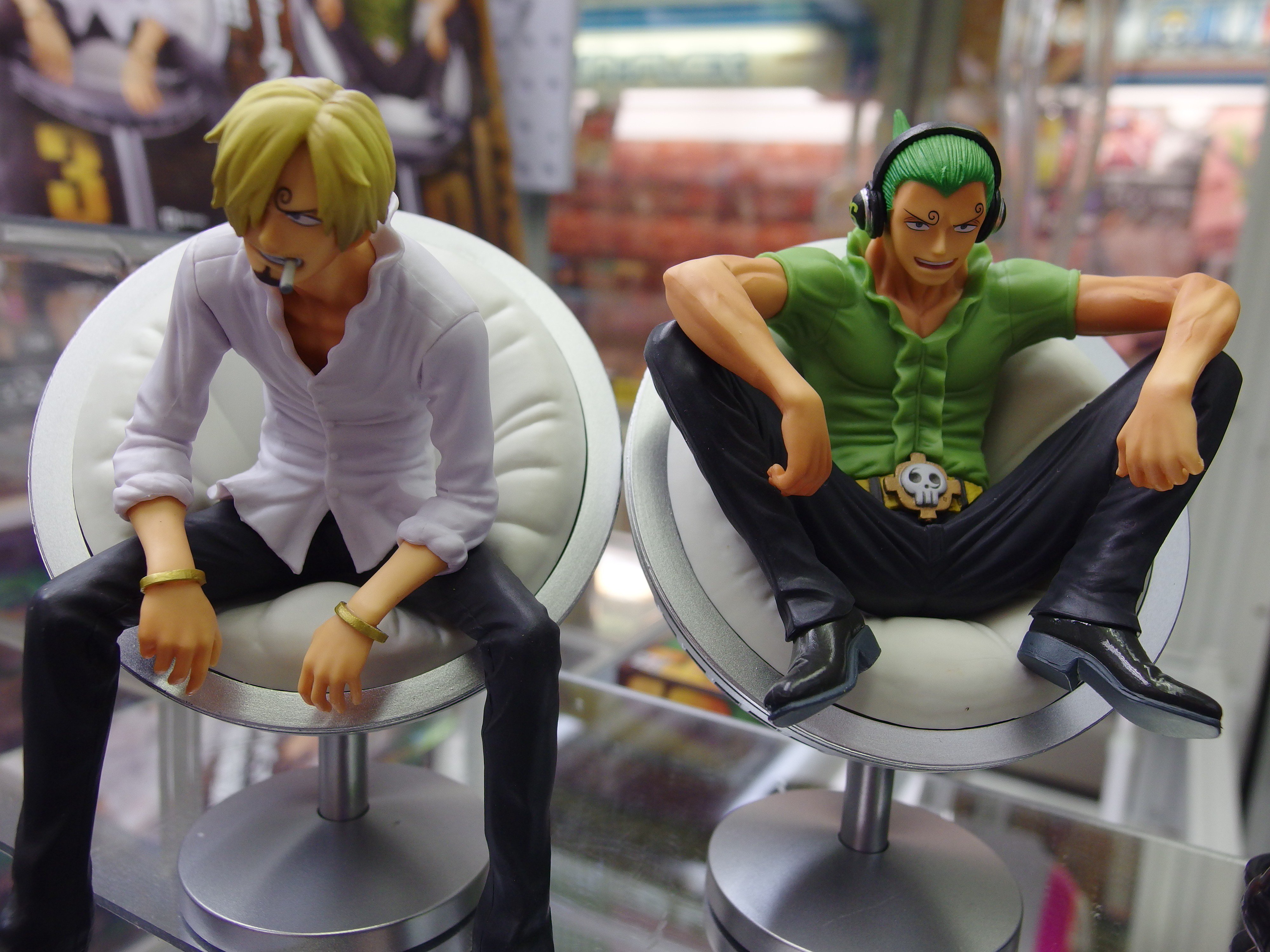 ネバーランド港北店 V Twitter ワンピース Dxf The Grandline Series Vinsmoke Family Vol 1 入荷しました サンジの家族 ヴィンスモークファミリーが勢揃いするよシリーズ第一弾は サンジ ヨンジの兄弟が登場 ワンピース ワンピース フィギュアを投稿