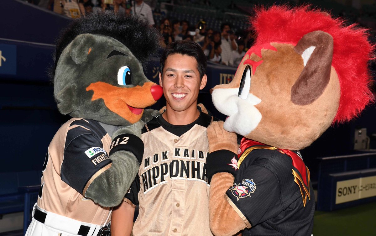 FightersPR's tweet photo. 今日は好走塁を見せた大累選手がヒーローでした！毎日新しいヒーローが誕生するファイターズ、最高に嬉しいですよね！！

#lovefighters #宇宙一のその先へ https://t.co/nsq4jfMRkQ