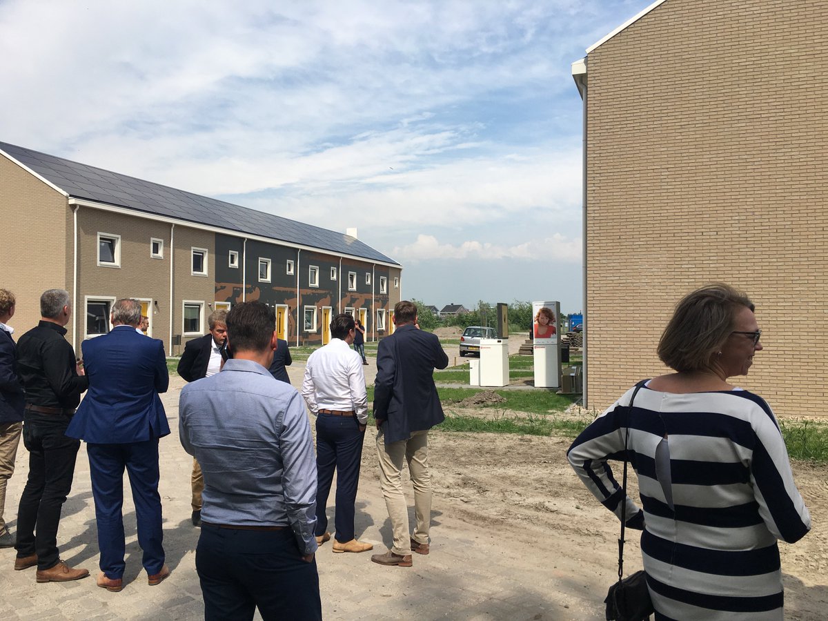 Mooie bijeenkomst <a href="/Elkien_/">Elkien</a> over circulaire woningen Tolhuis met oa @JWvdGroep <a href="/AlexBonnema/">Alex Bonnema</a> <a href="/marjanminnesma/">Marjan Minnesma </a>