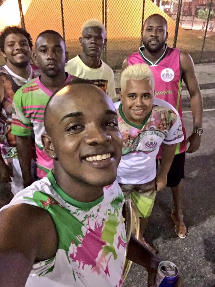 Guilhermesapao2's tweet photo. Só Vagabundo.. Respeita nós! 💗💚 @thiagoth34 @NegroTcho #ManoLe #Simiao #Angola #BateriadaMangueira https://t.co/pVTG1V66oP