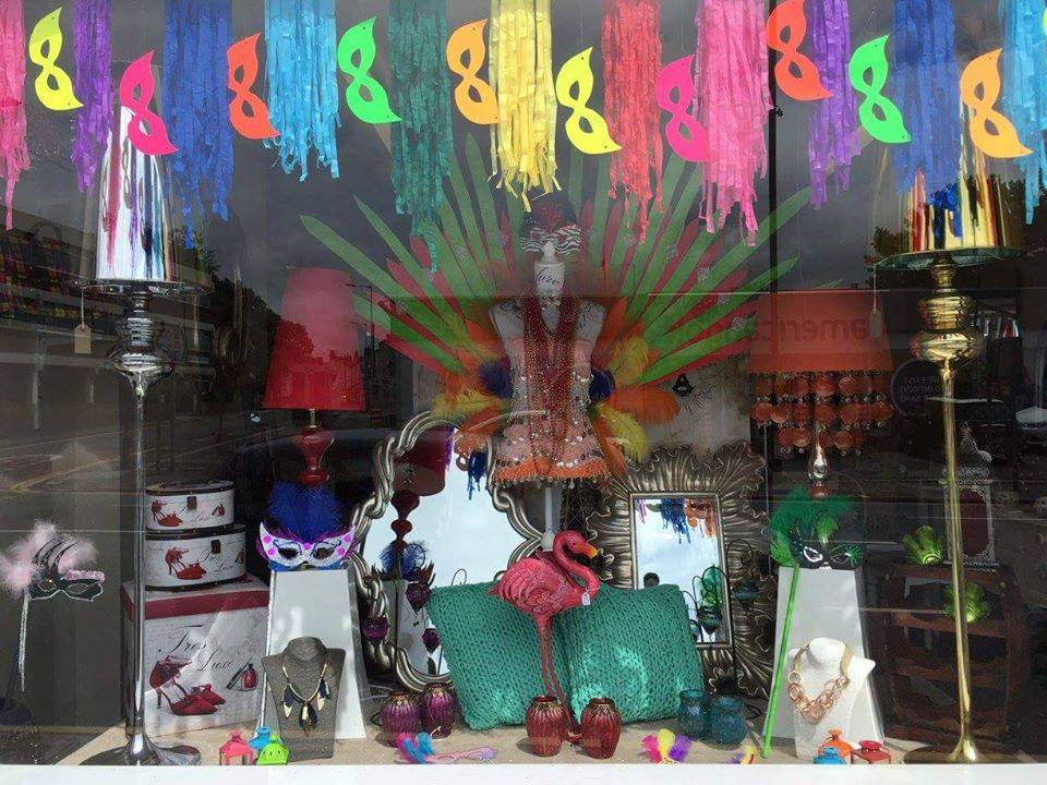 The 70's themed window dressing competition has 2 categories this year, pub windows and shop windows! 🎉🎊🎈 have them ready by NEXT FRIDAY!!