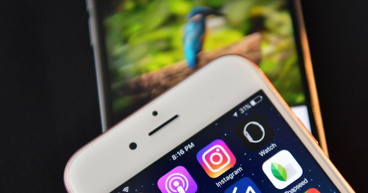 CodehoundAU's tweet image. There's a vending machine selling fake Instagram likes, because this is what we've become
crwd.fr/2rXMId1