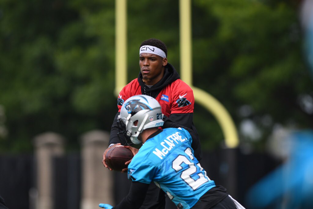 Panthers's tweet photo. Hand-off to @CMcCaffrey5 https://t.co/ZczN8odilO