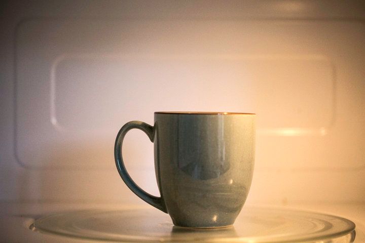 BellaSabatina's tweet photo. Controversial Study Suggests We Should All Be Microwaving Our Tea https://t.co/ccmM9DQN8X
#WhoWouldaThunk #Tea #MicrowaveTea https://t.co/f16JodZYjd