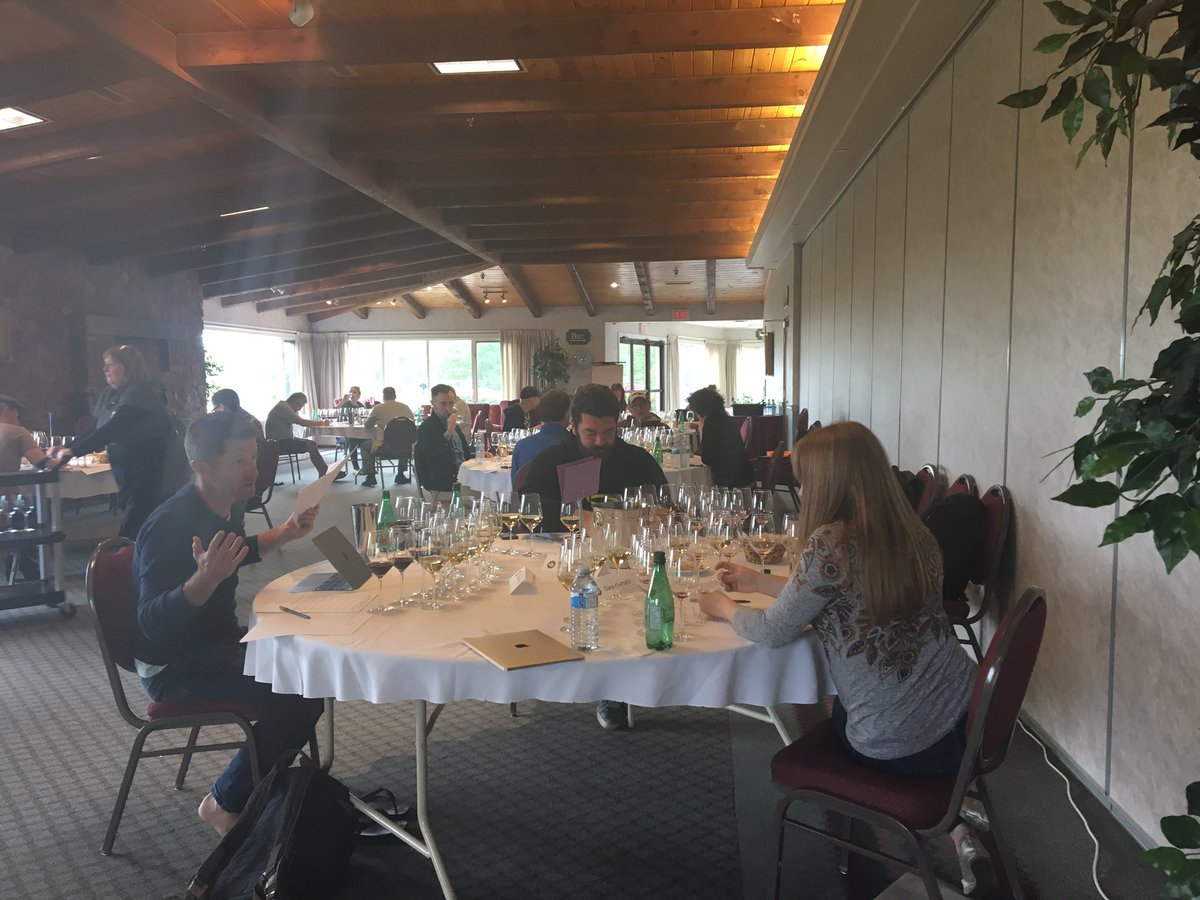 6000 bottles of wine 2 be tasted &amp; judged in #wolfville 4 <a href="/WineAlign/">WineAlign</a>  Ntl Wine Awards -1st time it's come to Valley story 2nite CBC #nwac17