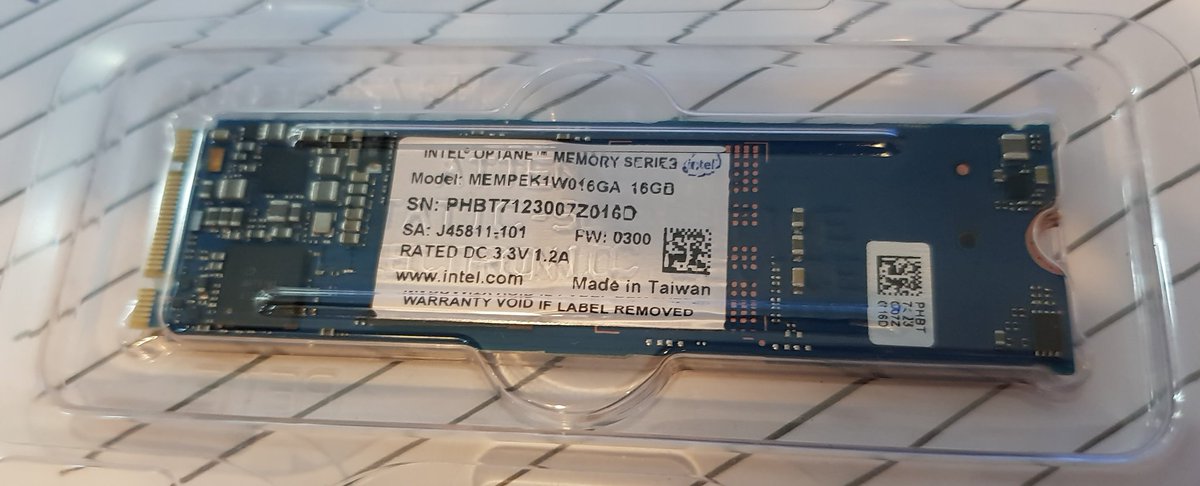 darwin_vala's tweet image. #IntelOptaneMemory La nueva memoria de #Intel