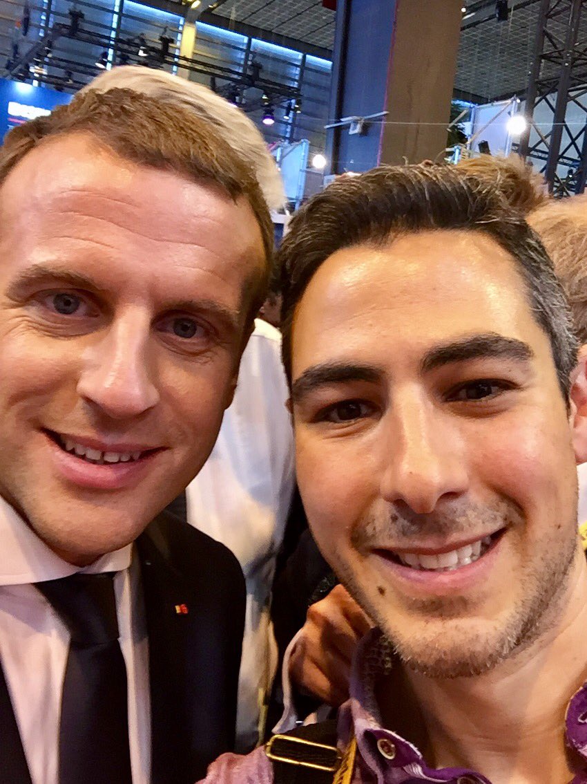 Huge crowd following <a href="/EmmanuelMacron/">Emmanuel Macron</a> at #VivaTechnology2017. Glad I managed to shake hands and have a quick chat!