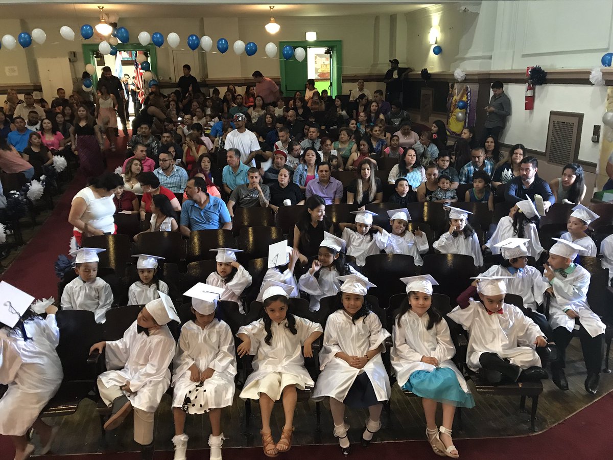 HedgesCPS's tweet image. A full house for our end of the year kindergarten ceremony.