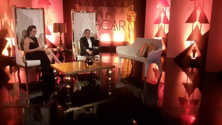 TeleAntillas10's tweet photo. #TBT #JuevesDeTBT de @TeleAntillas2
@Miralba @MiguelCunillera en plena transmisión #OscarTA Entrega 88 / 28 de feb 2016 @InformativosTA https://t.co/lDoz5tt5uS