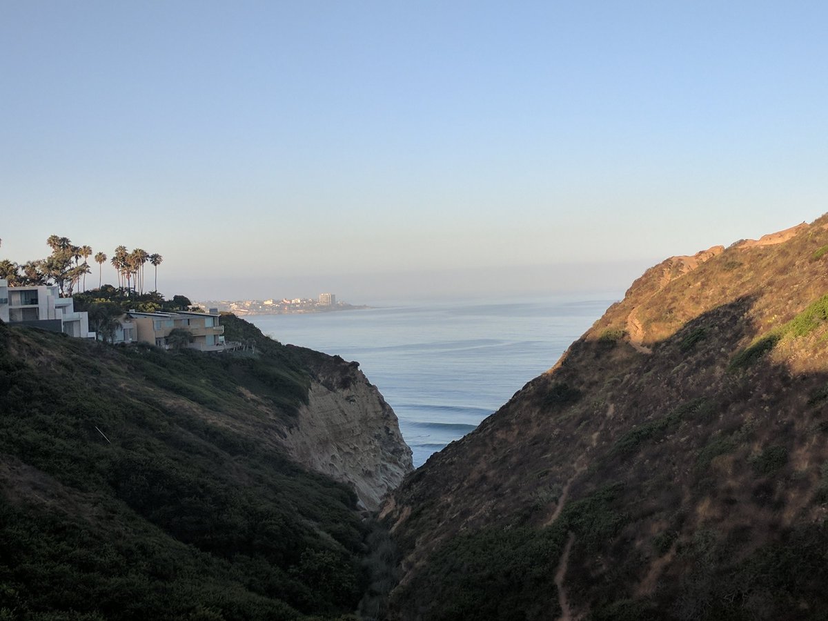 Morning run to kick off #MindFuelED! Wish <a href="/LAguerriaLewis/">Lisa Aguerria Lewis</a> was here ;) #letsdothis <a href="/bloomberg_paul/">Dr. Paul J Bloomberg</a> <a href="/TheSocialCore/">Core Collaborative</a> <a href="/sowntogrow/">Sown To Grow</a>