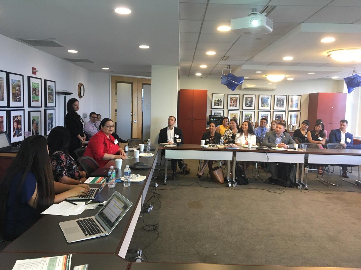 SchottFound's tweet photo. Vicky Stott of @WK_Kellogg_Fdn speaking at our #NativeGiving #HLLC funder briefing: https://t.co/6CLeN4Fi9I