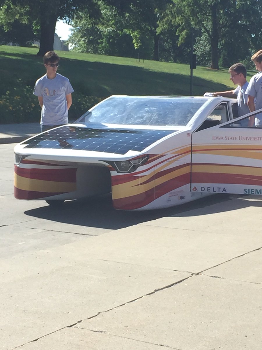 ISUExtPolk's tweet photo. The team has arrived at the Iowa Capitol in Des Moines! #SunRun99 https://t.co/0JpTCGkCGu
