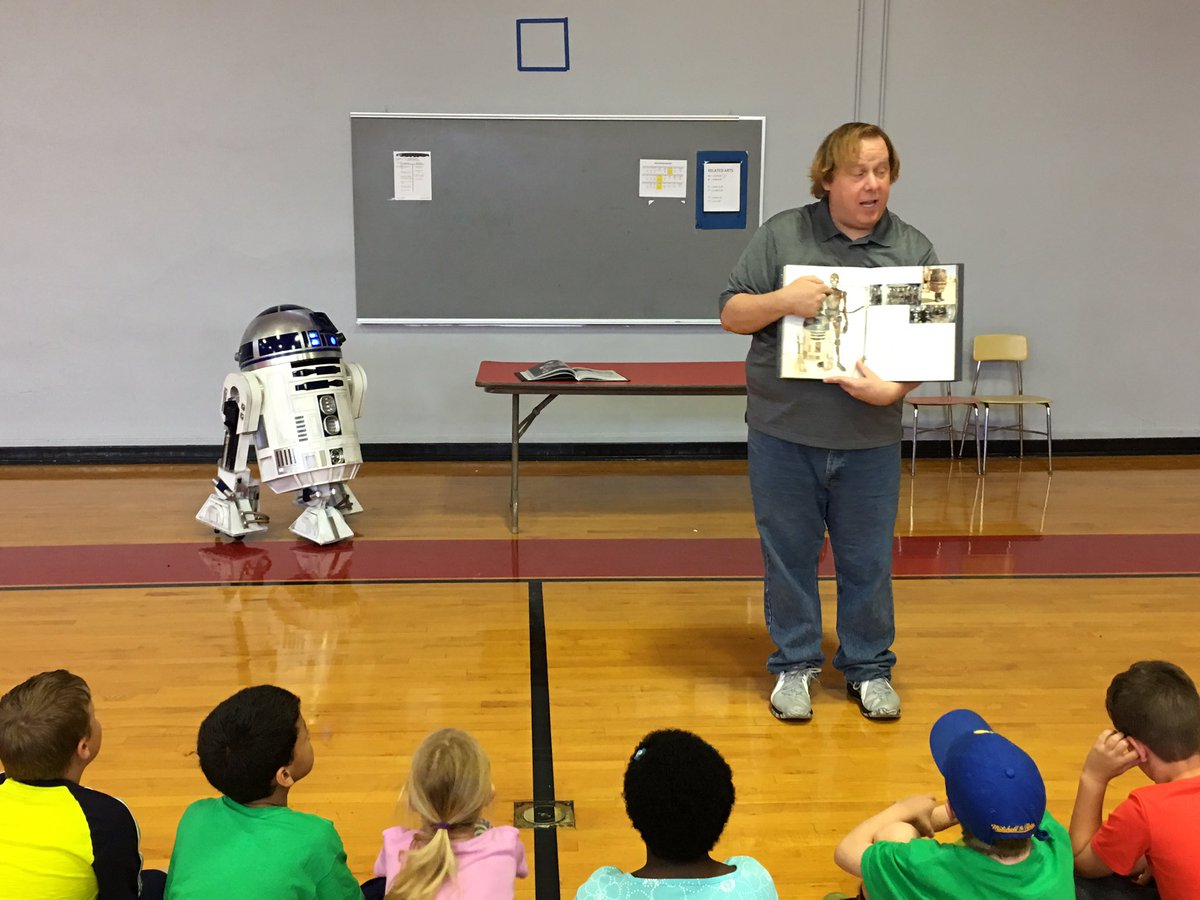 KCS_STREAMCamp's tweet image. @501stLegion is bringing the galaxy to STREM Camp 
#R2D2bringstheFORCE
#amazingrobots