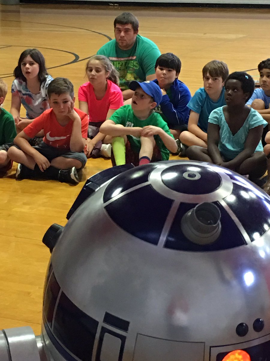 KCS_STREAMCamp's tweet image. @501stLegion is bringing the galaxy to STREM Camp 
#R2D2bringstheFORCE
#amazingrobots