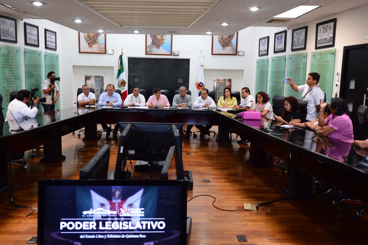 #EnVivo Presentación del foro "Análisis de la Ley para la Protección de Personas Defensoras de los DH y Periodistas
🔴facebook.com/CongresoQRoo/v…