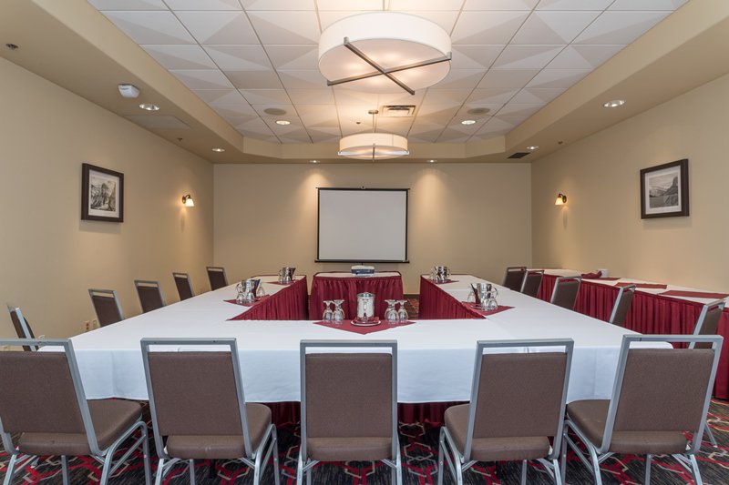 FourPointsEdm's tweet image. We have over 10,000sqft of fully catered meeting space - call our Team &amp;amp; see if we are the perfect fit for your next event - 780-577-5517!