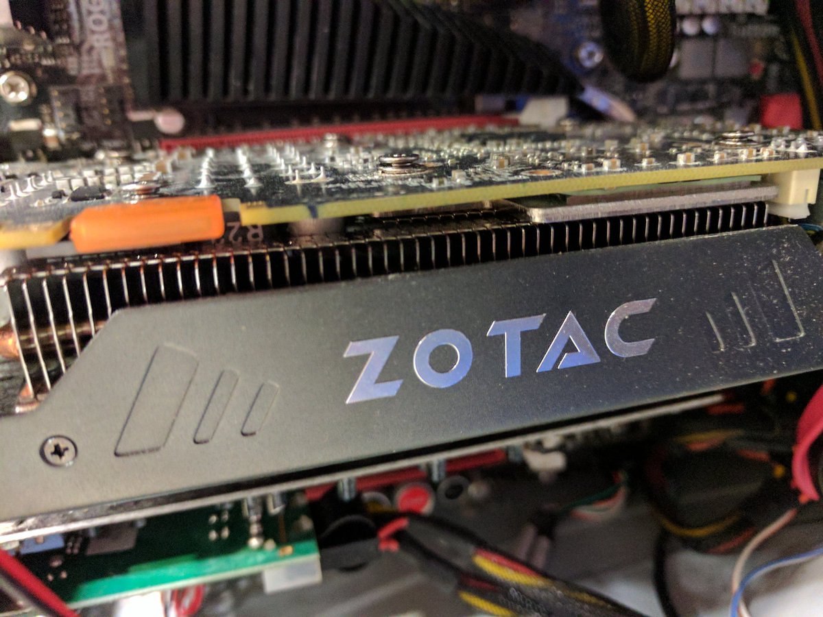 CMDannCA's tweet photo. Some shots of the #VR capable PC I've been building from spare parts and revived dead components. #recycle #VirtualReality #pcbuilder https://t.co/BNAAEI1BRD