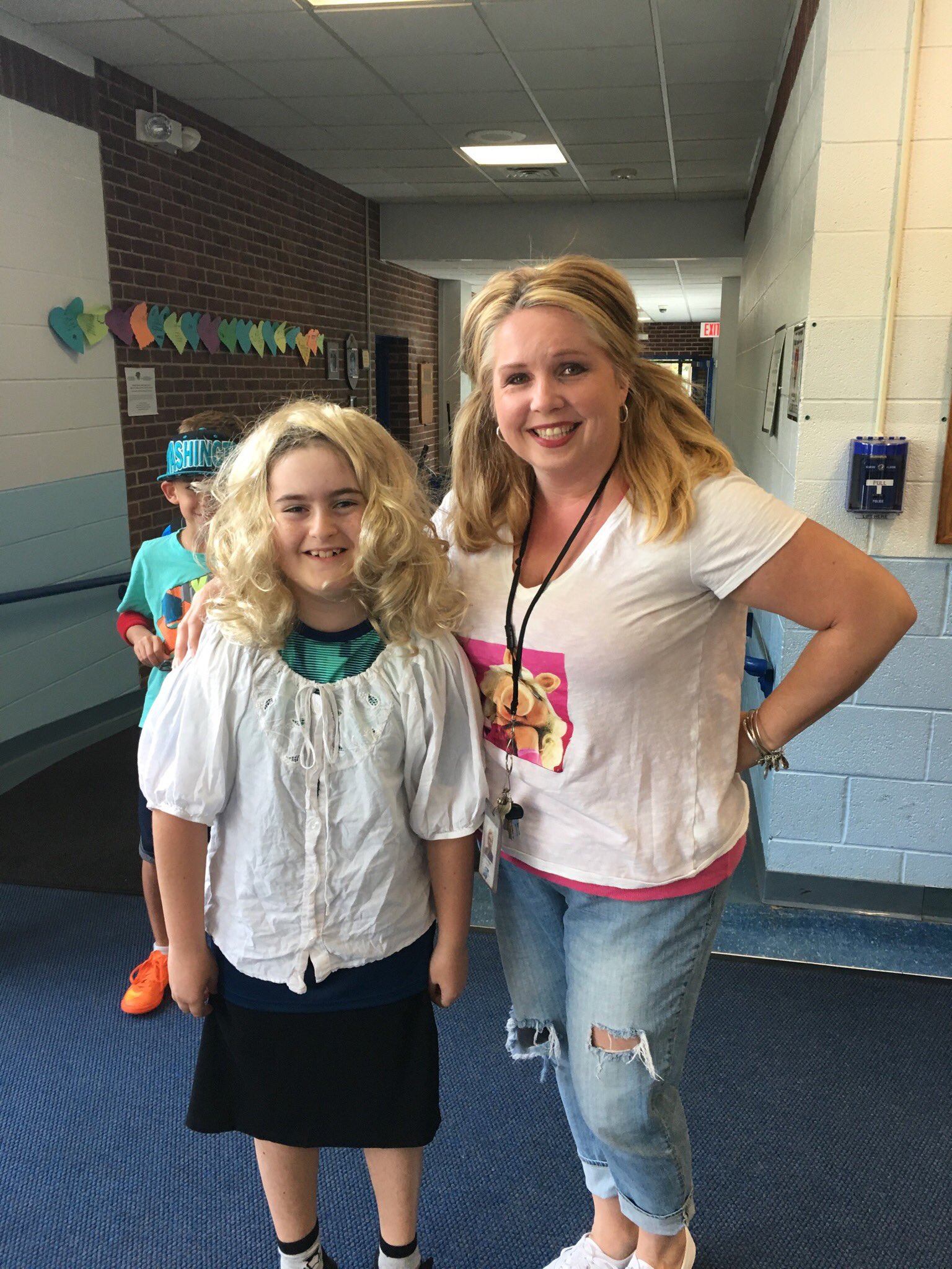 CETelementary on X Students Dress Up Teachers Dress Down Day https t cETfaVg7MZ X