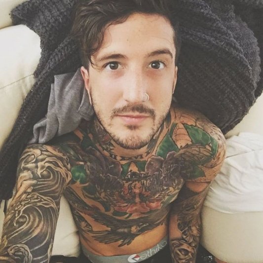 .@austincarlile gives an update on his health and it's not good. Get well soon purevolume.com/news/Austin-Ca…