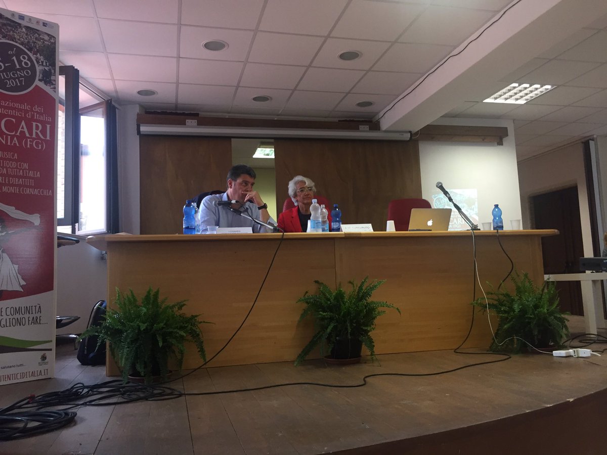 mogliedaunavita's tweet photo. Al centro dello sviluppo deve esserci la persona è la felicità della comunità #festaBai2017 #stomeo e #curcuruto https://t.co/qYSE1QN1VK