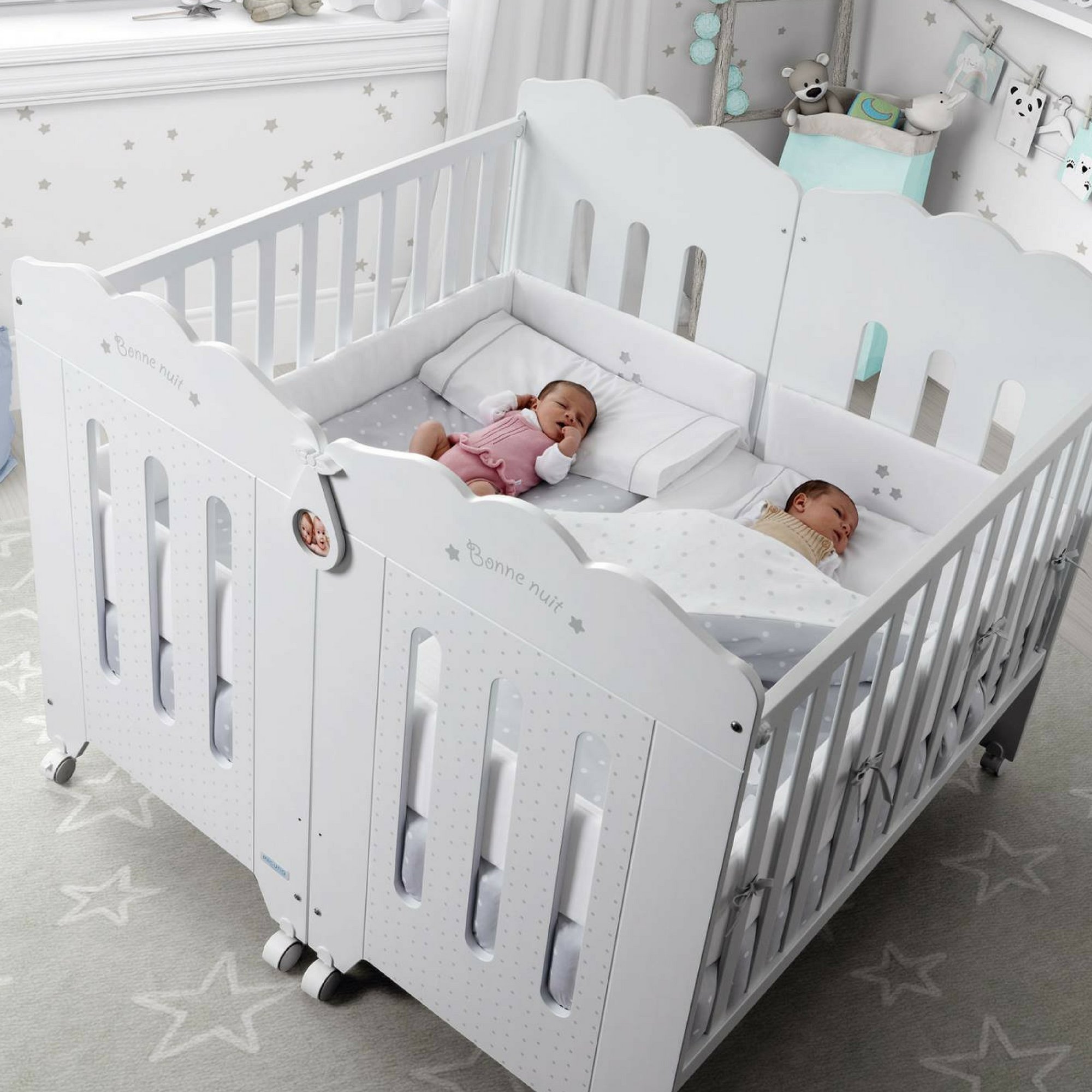 Le trésor de bébé on X: #JeDédoublerais un lit bébé pour les jumeaux <3  #wonderful @micuna_com   / X