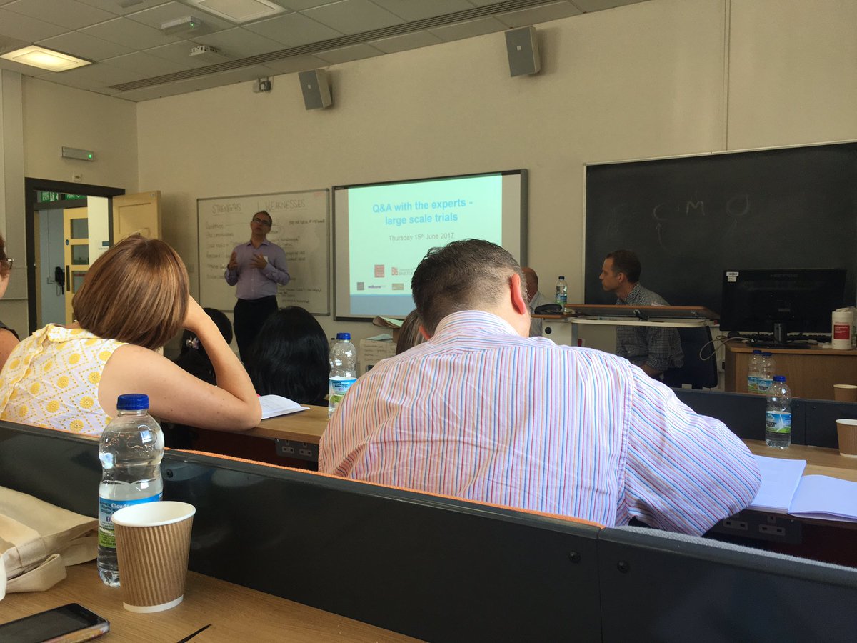 Lynsey_RD's tweet image. @DECIPHerCentre giving knowledge to develop #complexintervention for @OfficialNIHR CDRF application #dietitiansweek #EBP good for all #rduk