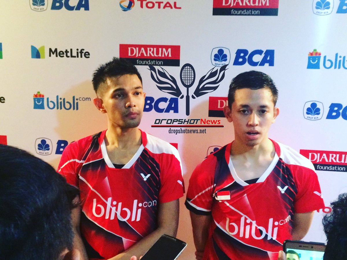 MD-R2 Fajar Alfian/Muhammad Rian Ardianto VS Angga Pratama/Ricky Karanda Suwardi 21-17 17-21 21-15.