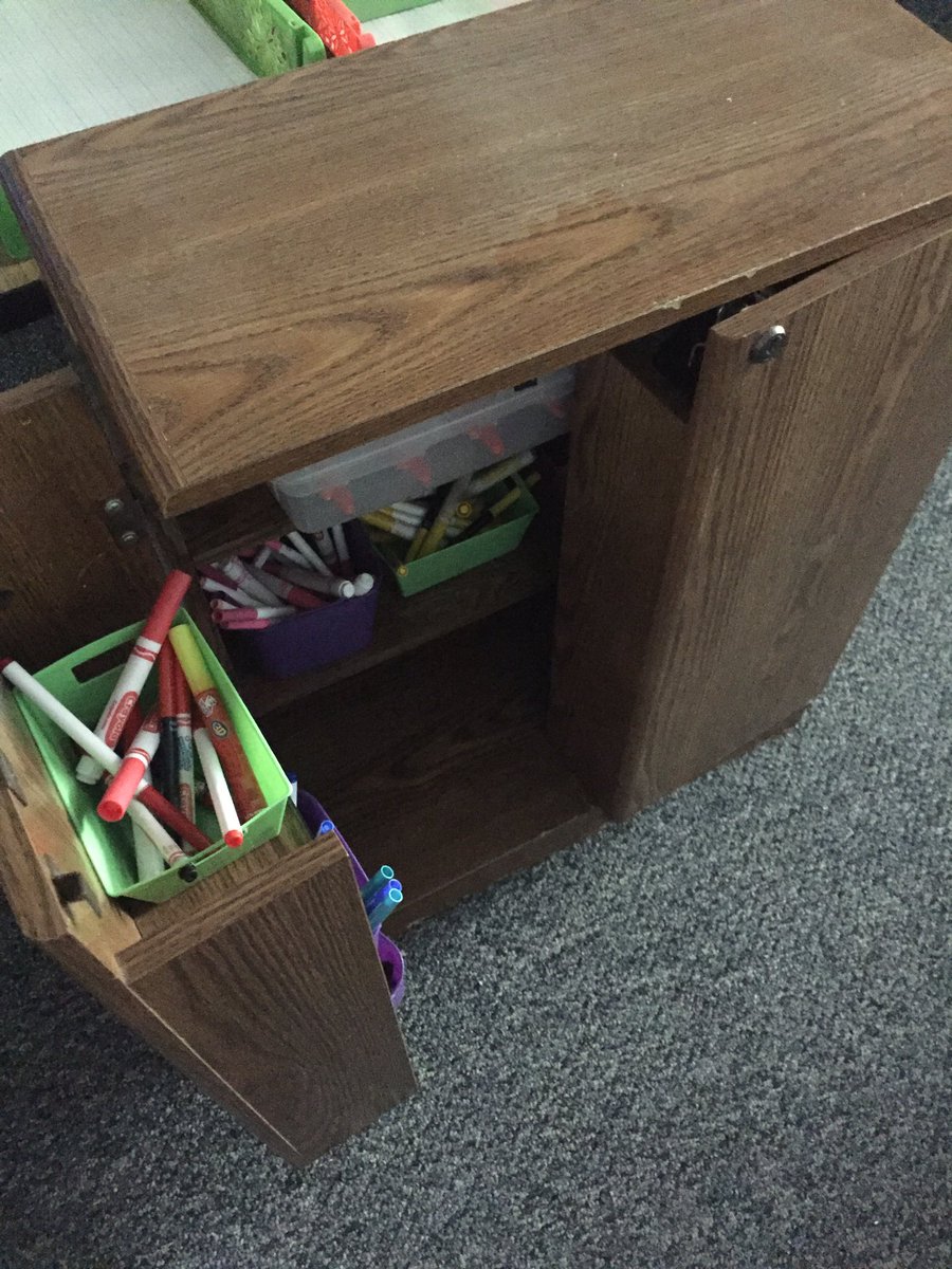 eStemDaily5's tweet photo. Check out how Mrs. Goossens, a 2nd Grade teacher at Valley View Elementary, uses this yard sale item for supplies! https://t.co/dC9H2pPqxs