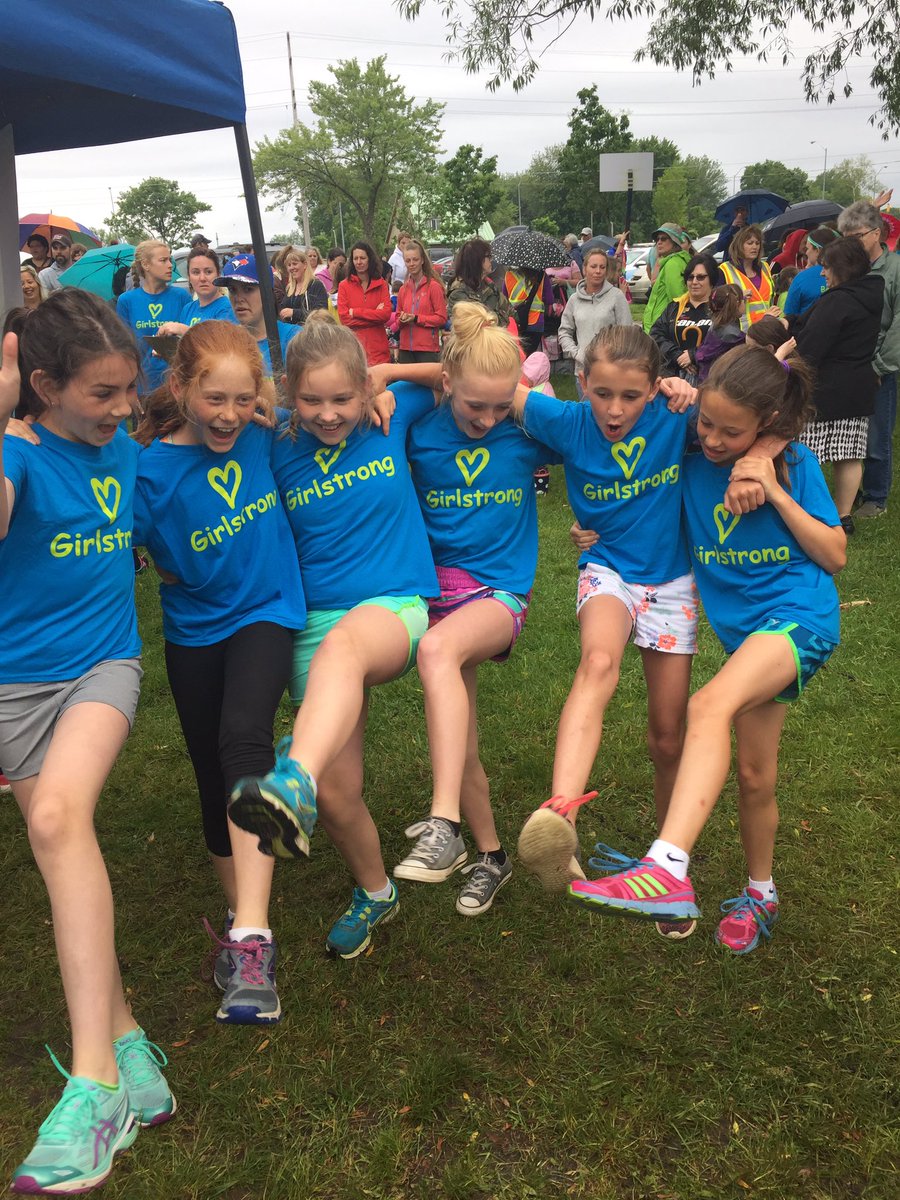 krmiller86's tweet photo. A little rain can't hold these girls down! ☔️ 💪 #girlstrong @JamesLangner https://t.co/Y2L8rJlh8e