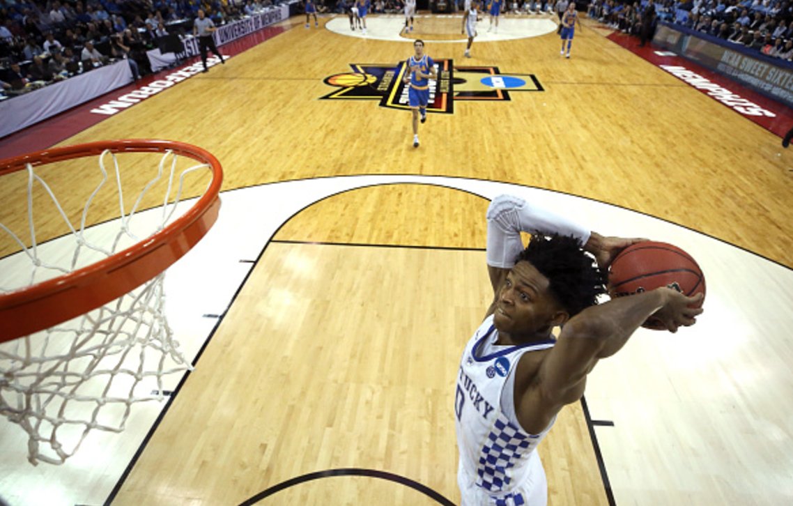 BleacherReport's tweet image. De’Aaron Fox dropped 39 points on UCLA because he wanted to "shut LaVar up" ble.ac/2t7e0vM