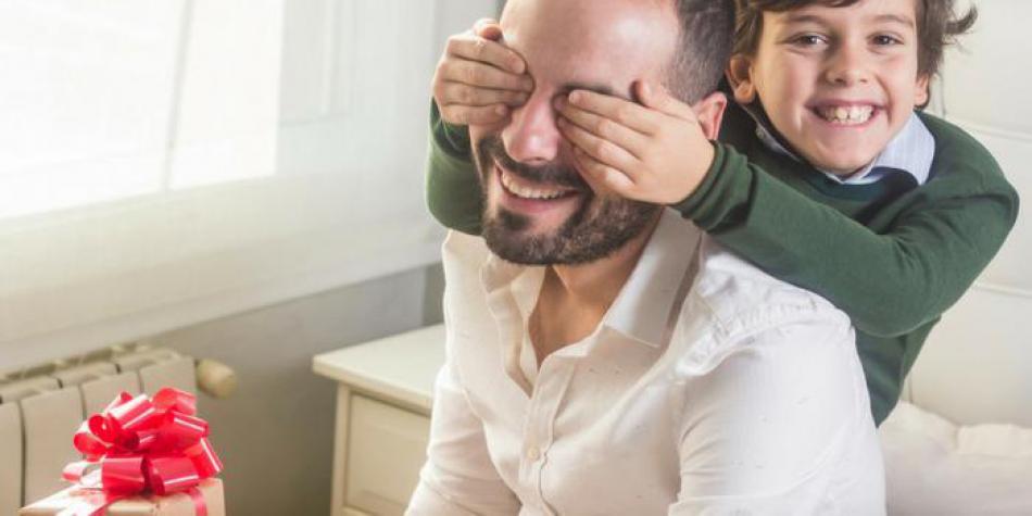 mobleperu's tweet photo. 5 Ideas para regalar por el Día del Padre https://t.co/BUjA5X3cSC https://t.co/EPKvl22T8t