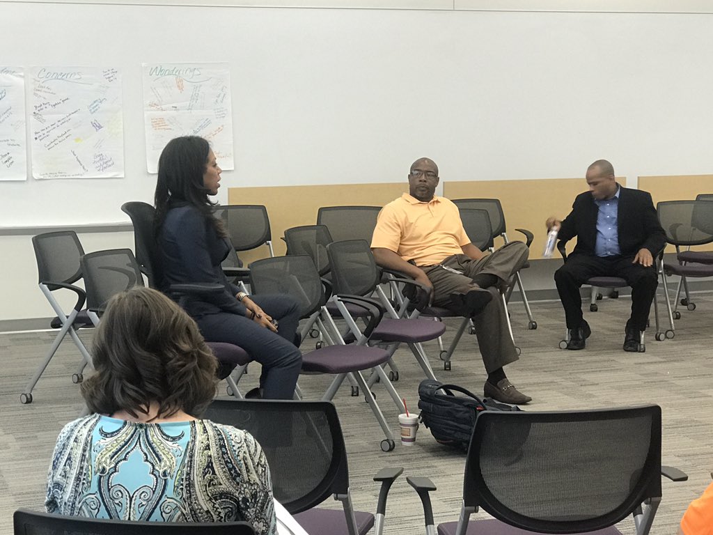 lezleylewis's tweet photo. Blazing the Trail w/Asst Supt Khechara Bradford! #coreconversation #betheleadlearner PPLE2017 @khechara @CharlesTCarroll https://t.co/Fcm5bjWaX3