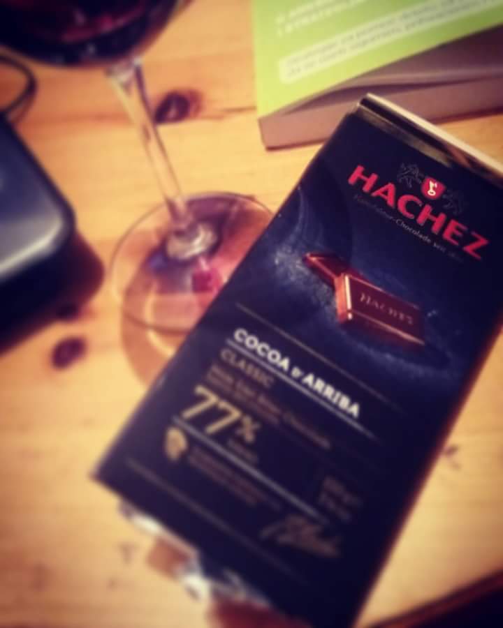 natasavb's tweet photo. #chocolate #hachez #darkchocolate #darkwine #darklife
Ima dosta lepih crnih Δokolada, ali hachez je ipak najbolja. https://t.co/gfSU8NvhsY