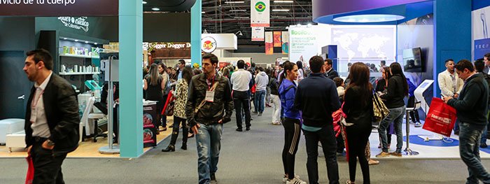 fanyfcolombia's tweet photo. #fanyf es un evento para empresarios, emprendedores e inversionistas. Disfrute de un evento internacional. https://t.co/ue9NZRD2Ld https://t.co/Sx4lO4Cuv2