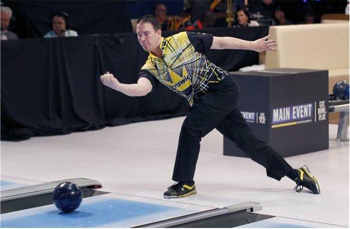 PBATour's tweet photo. Want to see @Sean_Rash take on @WesMalott in the next King of Bowling 👑  use #SeanRash and retweet - to cast your vote ✔️ https://t.co/VqzW9wZpzh
