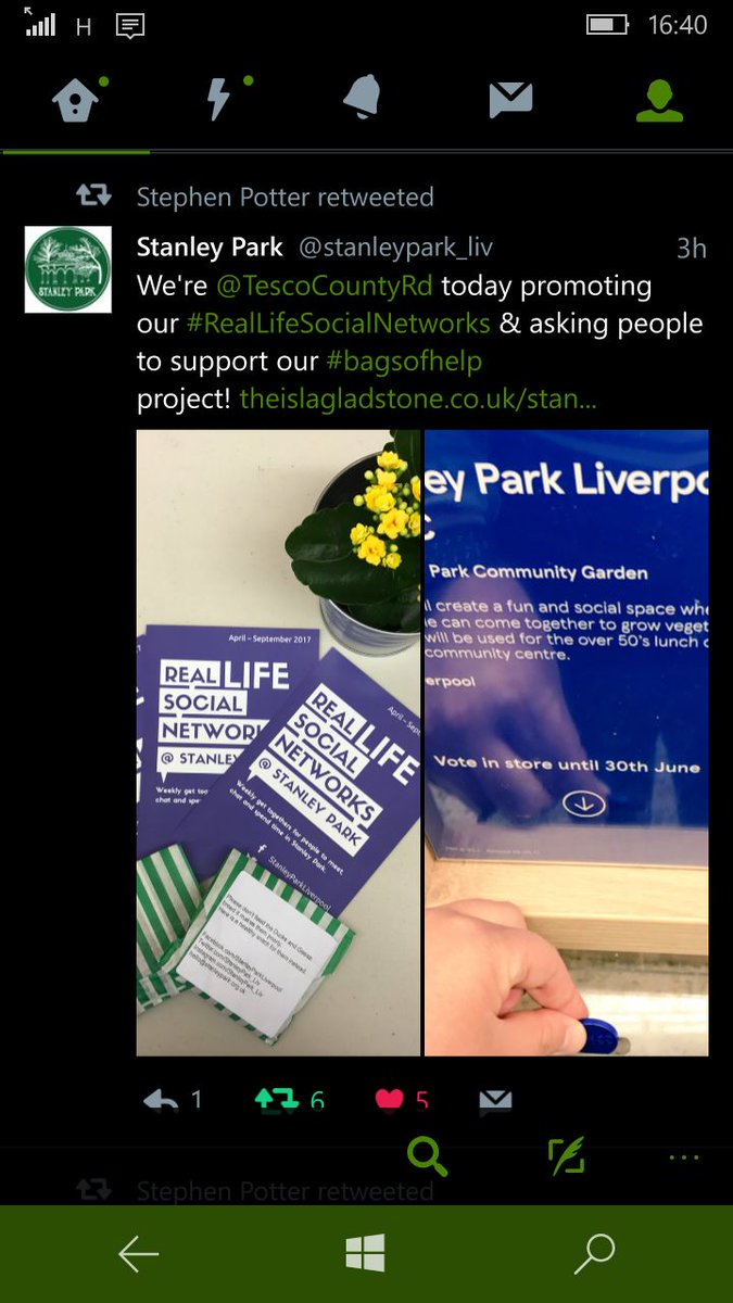 Ladies from <a href="/stanleypark_liv/">Stanley Park, Liverpool</a> promoting their #bagsofhelp project Support them by using your blue coin to vote next time you shop😊  <a href="/S55JNP/">Stephen Potter</a>