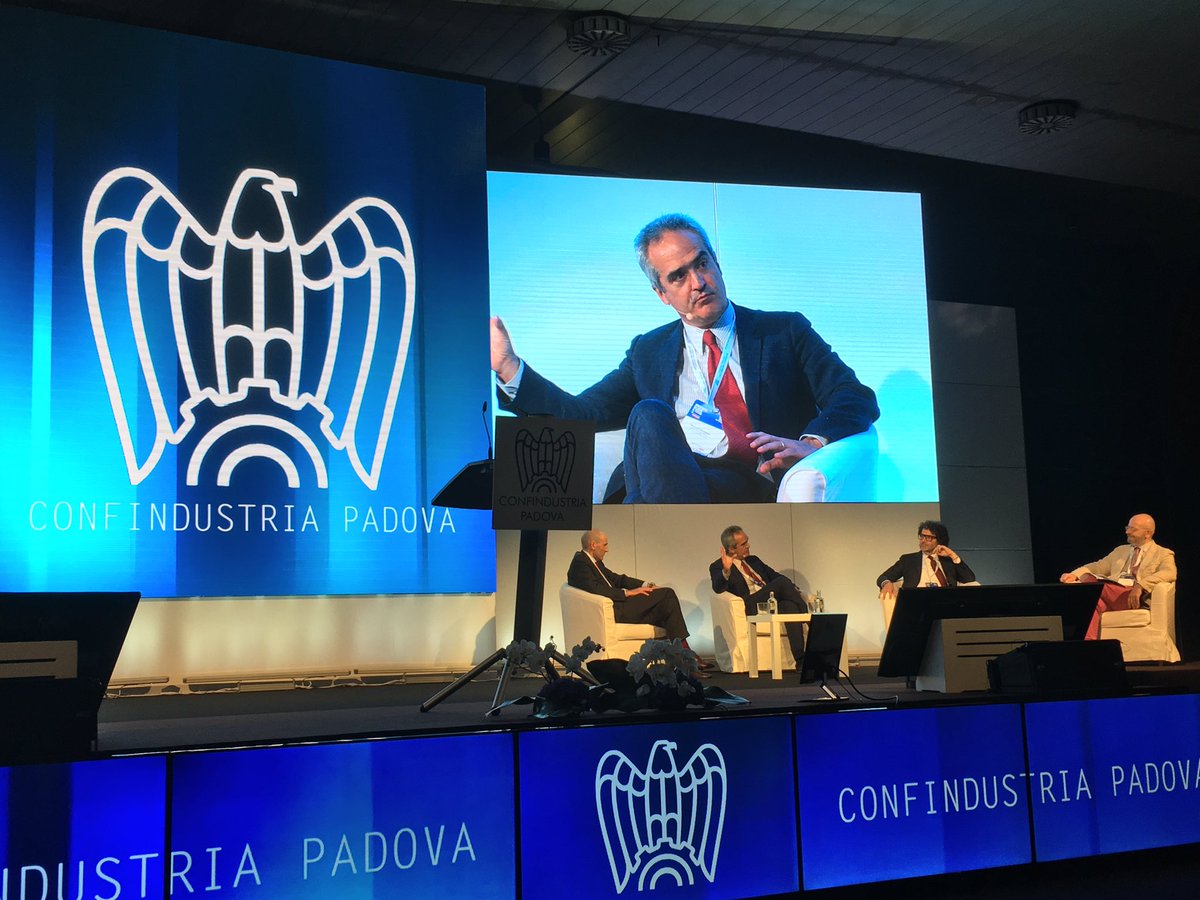 Anna_Viel tweet media