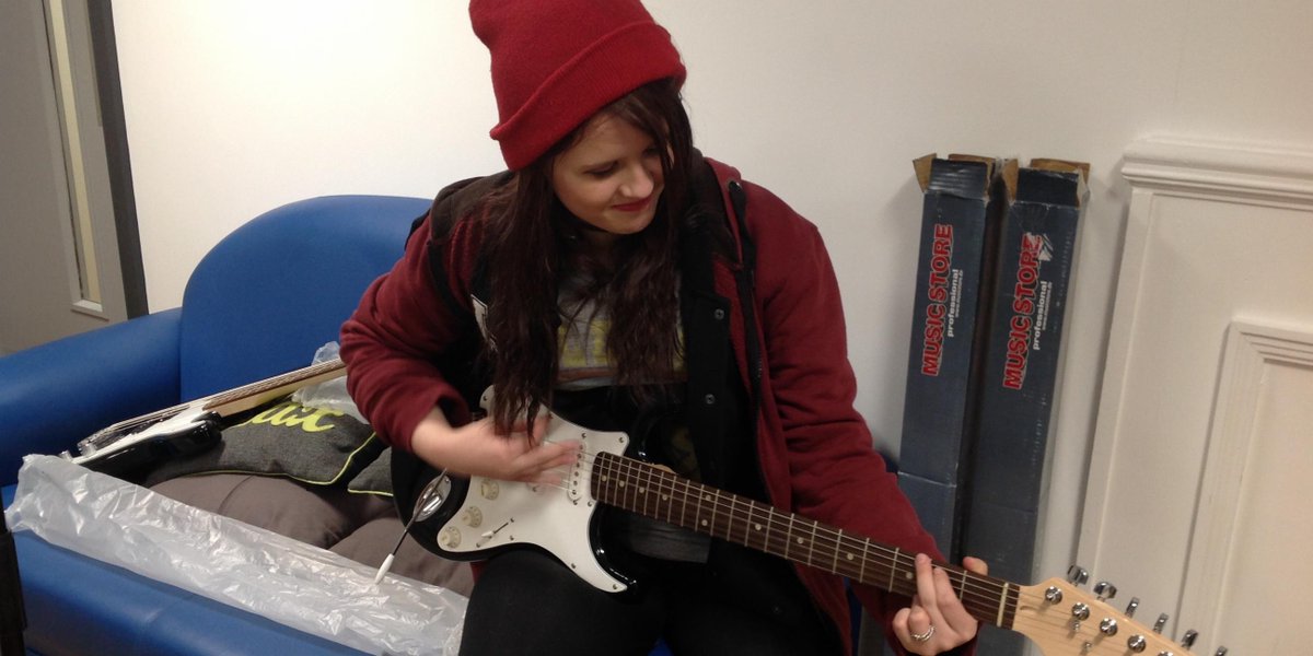 YouthMusic's tweet image. "Music is a way of affirming your identity" - Heather's story on @MattEdmondson's show today (1:21:00) ow.ly/HDNg30cCsyJ #BBCMusicDay