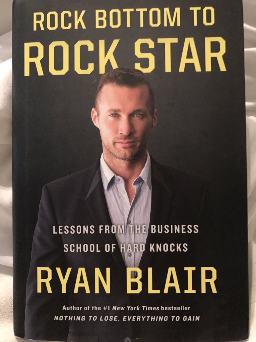 BHowardOfficial's tweet photo. Books don't change people , it's the paragraphs / sentences / person that reach your soul. Huge kudos @RyanBlair 4 creating this ! 🙏 Δ***** https://t.co/D3HUSkWV81