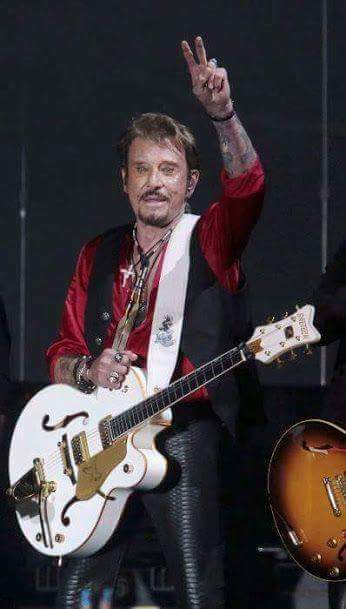 mandindidier1's tweet photo. @JohnnySjh C'est normal Johnny car vous le mérité bien, c'est nous qui vous remercions pour tous ce que vous nous apporté. https://t.co/p34qkUm9TM
