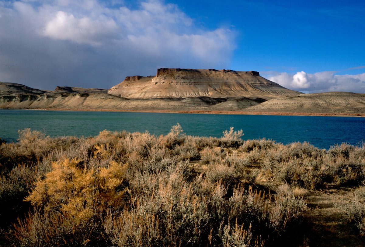 visitwyoming's tweet photo. DYK that the #SaltToStone region is filled with beautiful rock formations and scenic byways? Learn more: https://t.co/pzrCWTswnk #ThatsWY https://t.co/Otl8dCwYGc