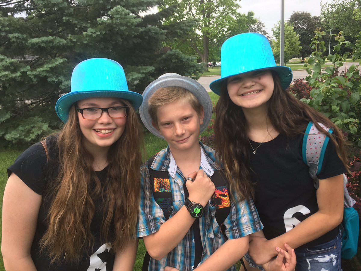 MsMcGillyALCDSB's tweet photo. SO looking forward for my group of #sagonaska s as they present #6social #LDunderstanding https://t.co/ruX5qi5UR8