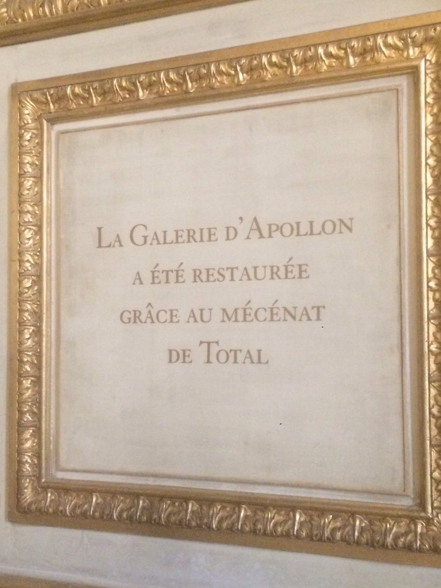 Noe_Francois's tweet photo. Petite visite au @MuseeLouvre ce matin, toujours complice de l'industrie fossile.. #Zerofossile @Liberons_Louvre https://t.co/SxPmDd7y5U