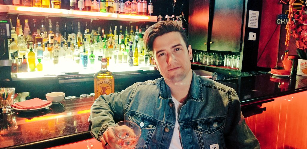 StephenGlickman's tweet photo. On #TheNightTimeShow @1LoganHenderson sits down to talk new music, first impressions &amp; more https://t.co/UdDlNs2MXo https://t.co/4OhH5sqYZd https://t.co/UP4rTSbVCn