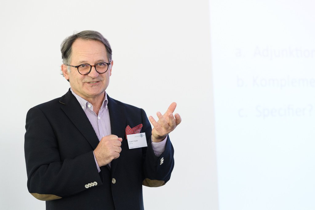 StefanMuelller's tweet photo. One of my favourite linguists: Hubert Haider at #Lingphot: https://t.co/Kkw983DLWG #linguistics #german #syntax #köpfigkeit https://t.co/Q2QUBUXX7Y