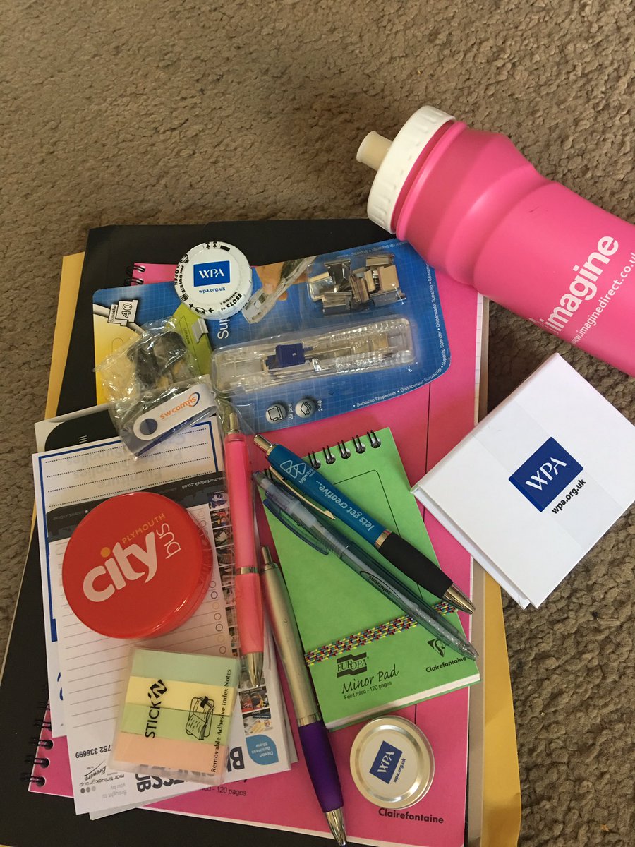 Lots of lovely freebies from yesterday's <a href="/DevonBizShow/">Devon Biz Show</a> @CORALLINEHEALTH @Bigwavemedia <a href="/southwestcomms/">swcomms</a> <a href="/MartinLuckGroup/">Martin Luck Group</a> #Plymouth #stationery