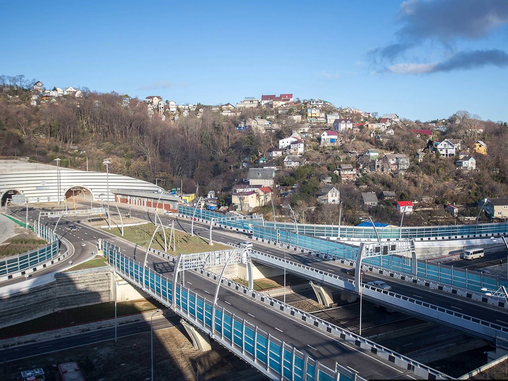 адлер автомагистраль. сочи , трасса,эстакада. монтерра сочи. трасса джубга сочи. дороги города сочи.
